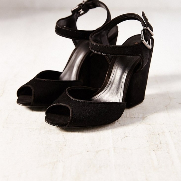 9 SCHUTZ sean vino Black Pony Hair Heels - Picture 5 of 7